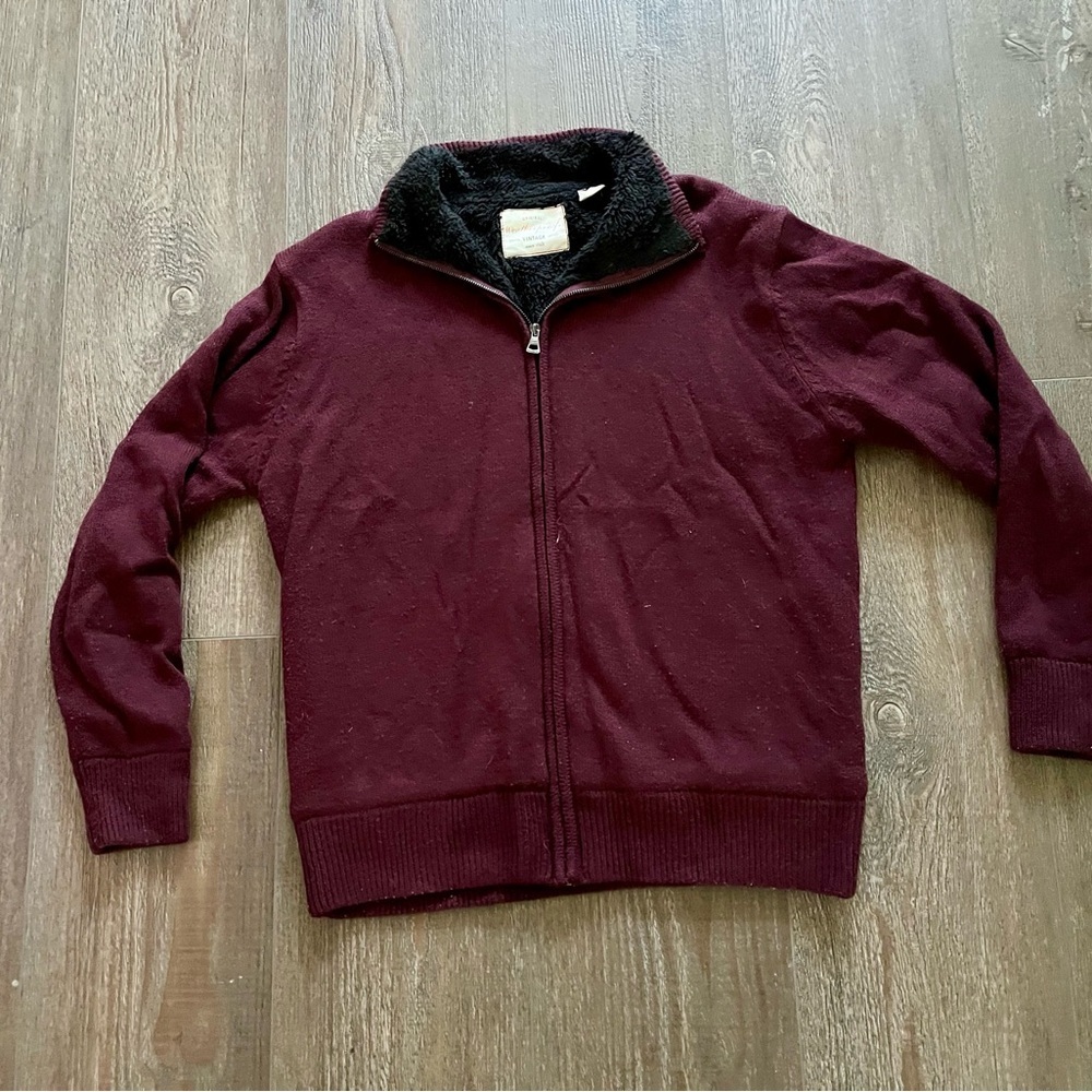 Weatherproof Men's Maroon Zip-Up Sweater with Black Collar